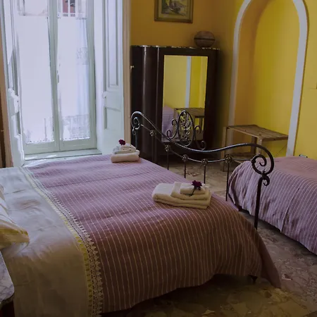 A Casa Di Mamma Alojamento de Acomodação e Pequeno-almoço Nápoles