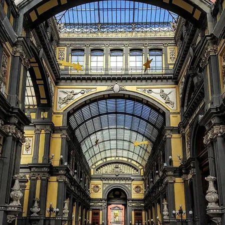 לינה וארוחת בוקר A Casa Di Mamma נאפולי